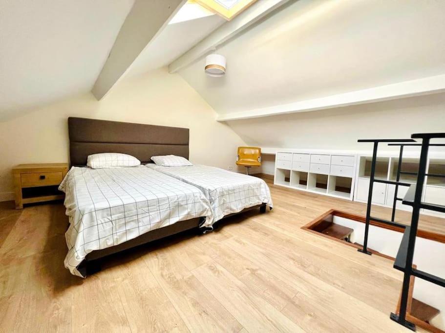 House Near Paris/Stade De France سان دوني المظهر الخارجي الصورة